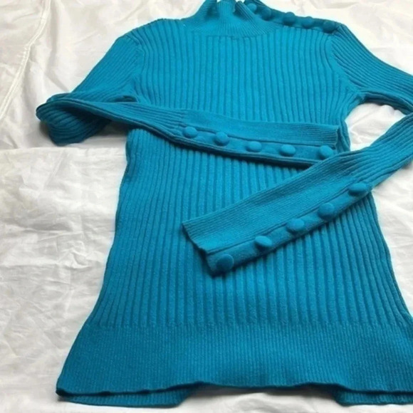 International concept ladies blouse  S​ - Picture 8 of 16